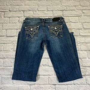 Vigoss New York Bootcut Jeans. Size 9/10  Medium wash denim. Bling studs